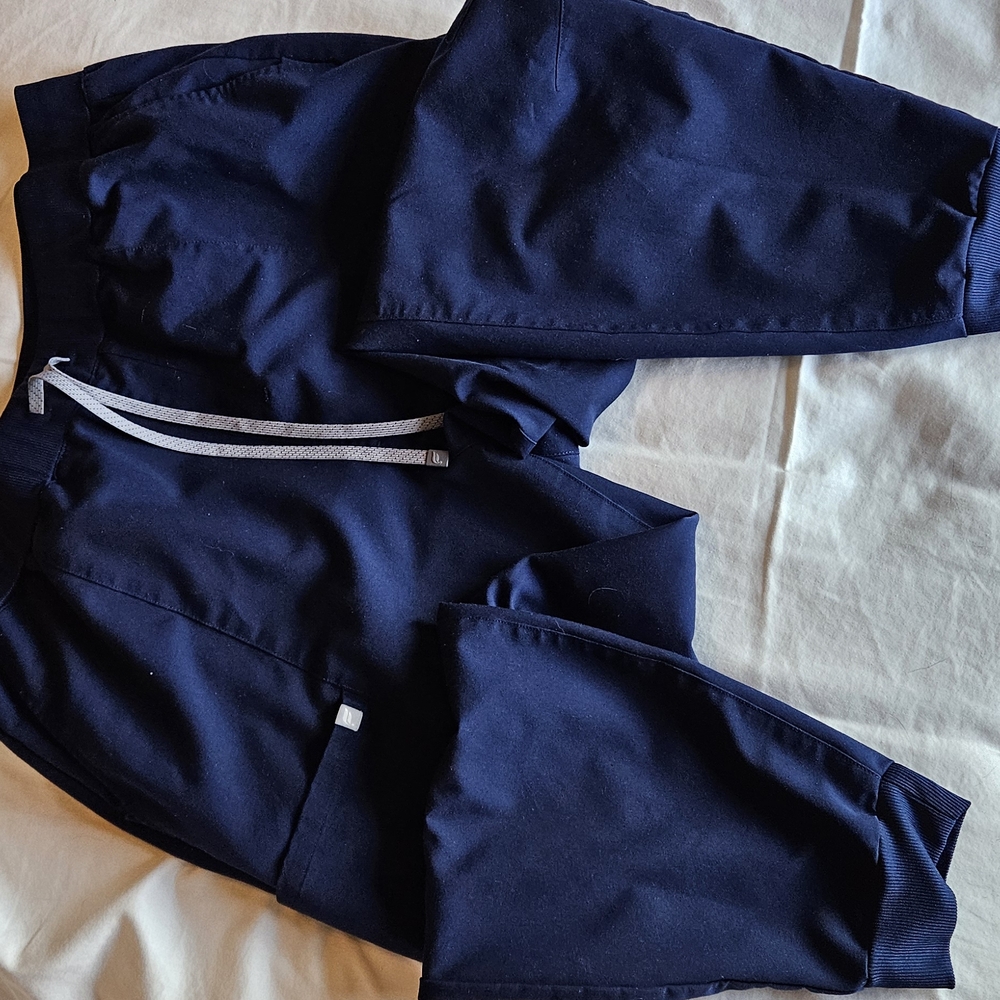 Women's Navy Scrub Pants From Fabletics